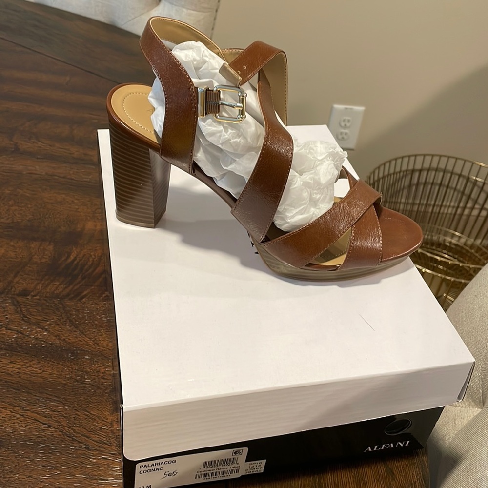 Alfani Palaria Cognac 10M NWT
